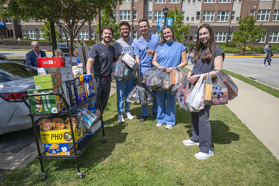 GDA food pantry